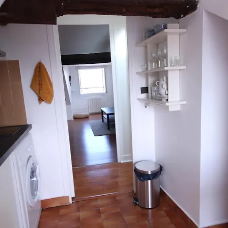 Luckey Homes- Rue Du Temple